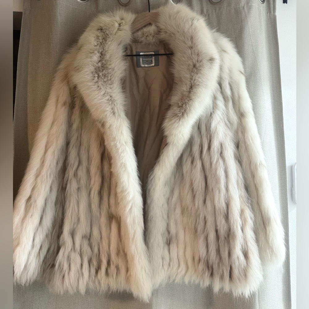 Luxurious Vintage Genuine Saga Fox Spotted Blue Fox Fur Coat